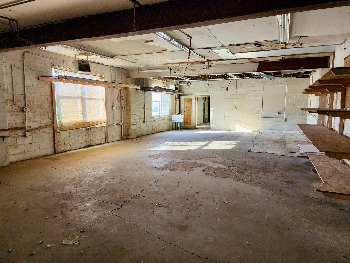298 S Schuyler Avenue Property Photo 44