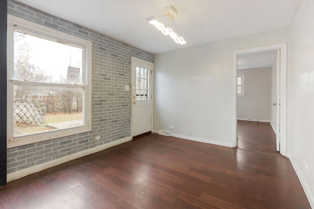 3205 Oak Court Property Photo 10
