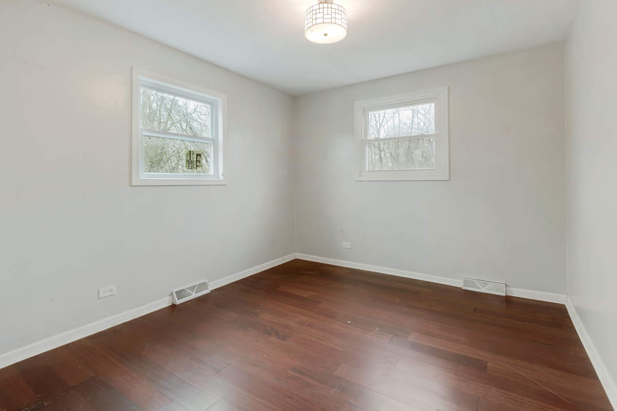 3205 Oak Court Property Photo 11