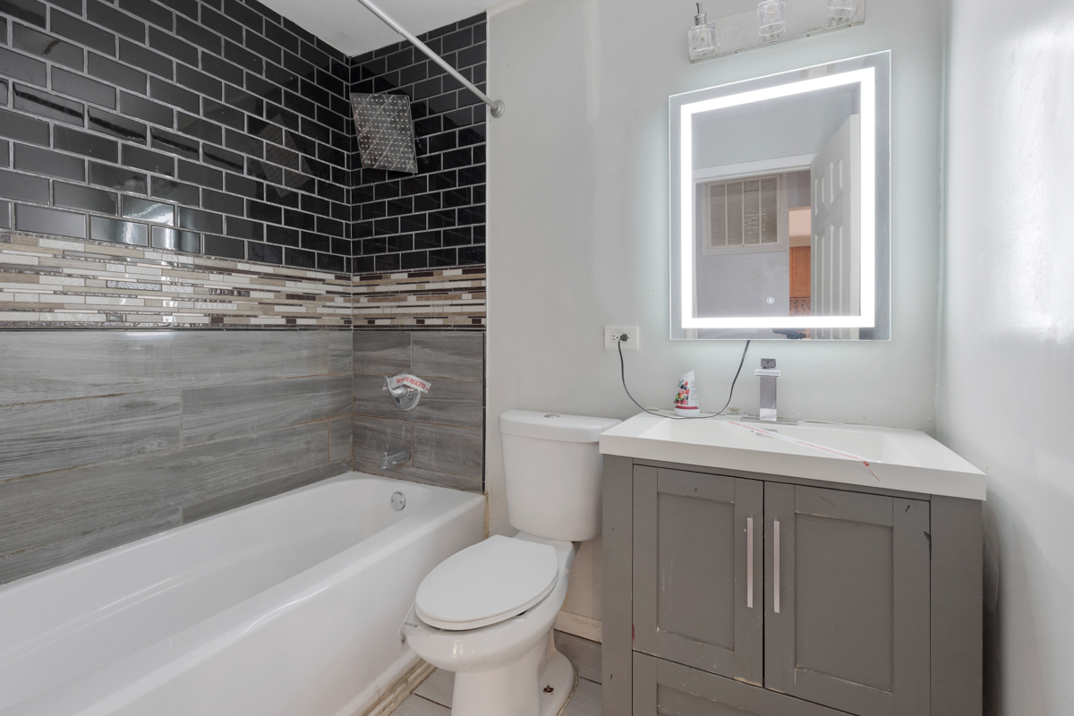 3205 Oak Court Property Photo 14