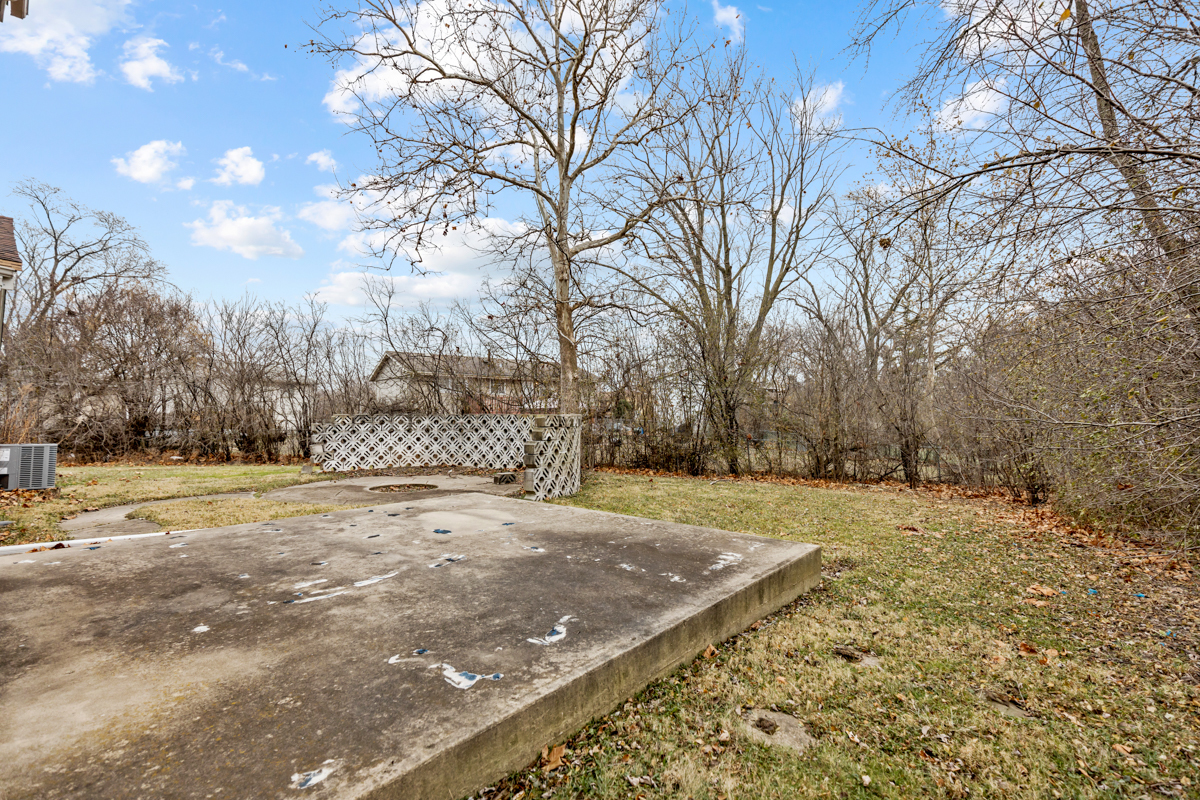 3205 Oak Court Property Photo 24