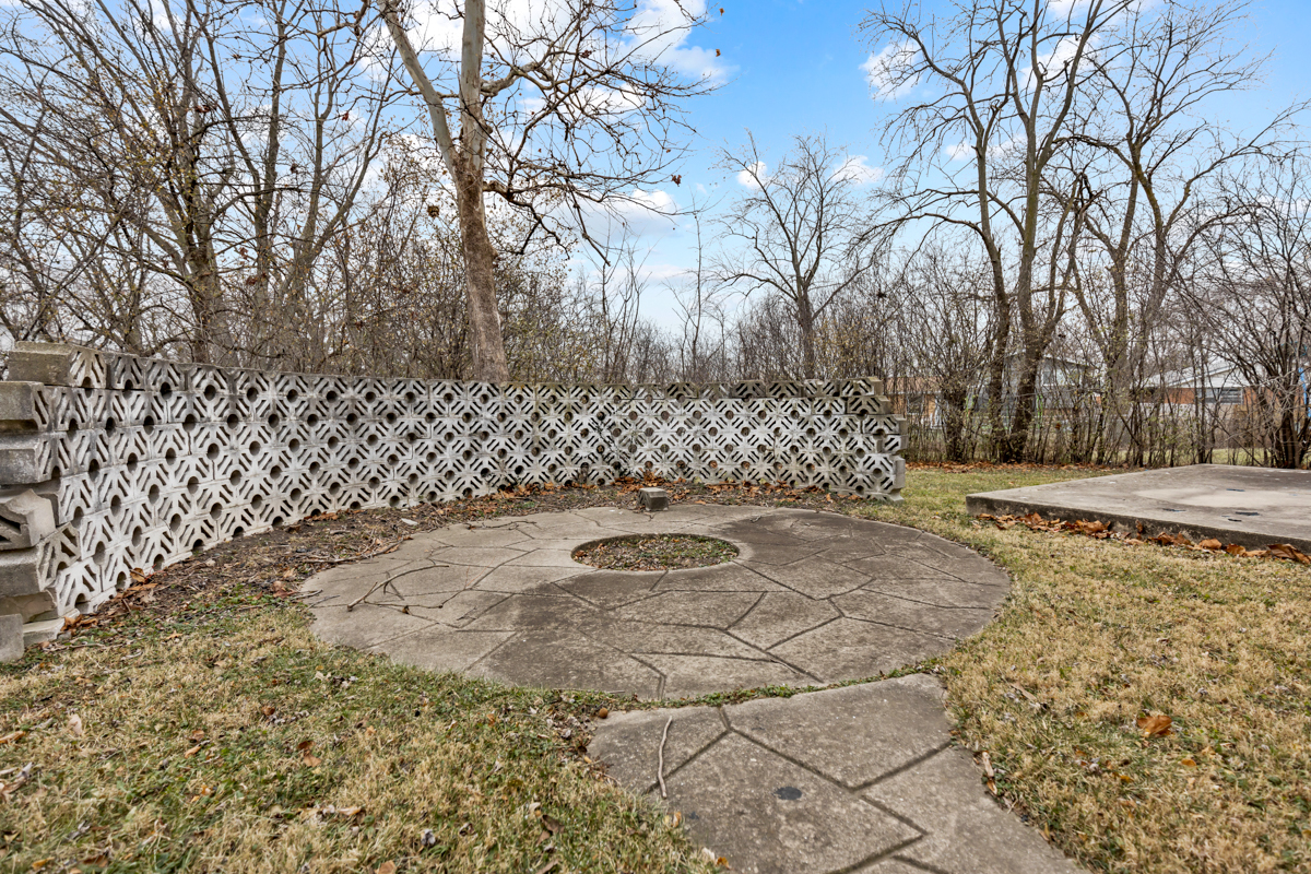 3205 Oak Court Property Photo 25