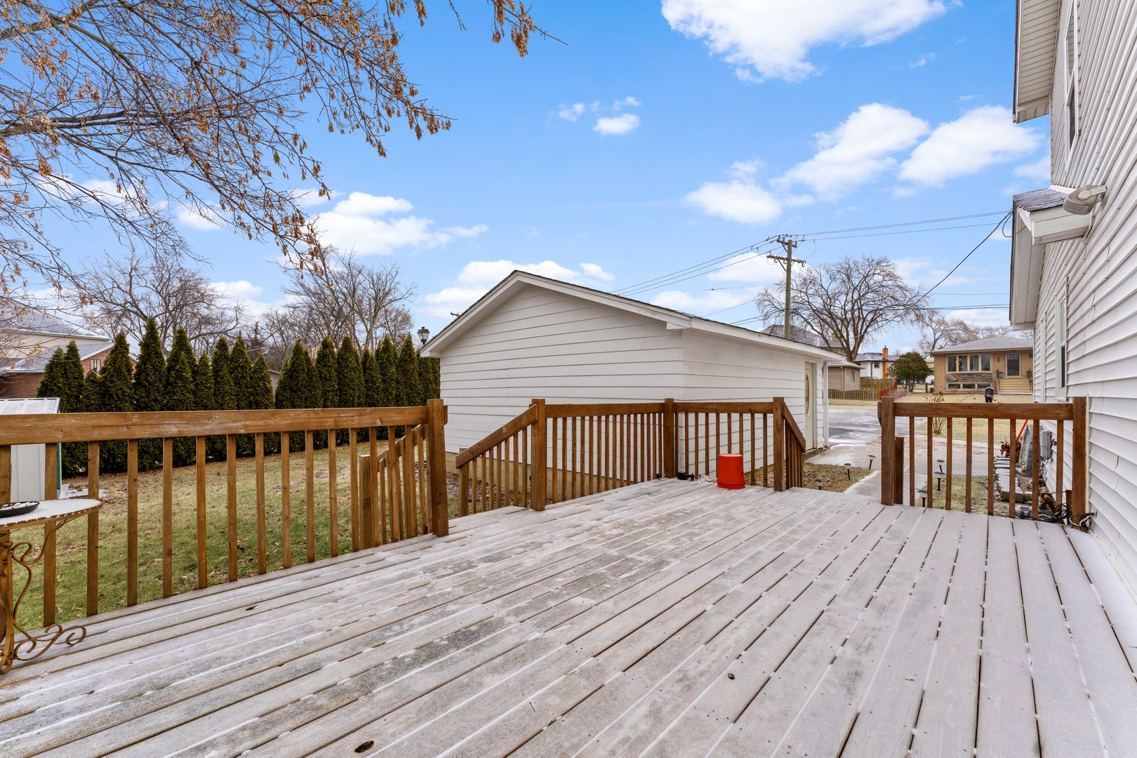 724 Junior Terrace Property Photo 2
