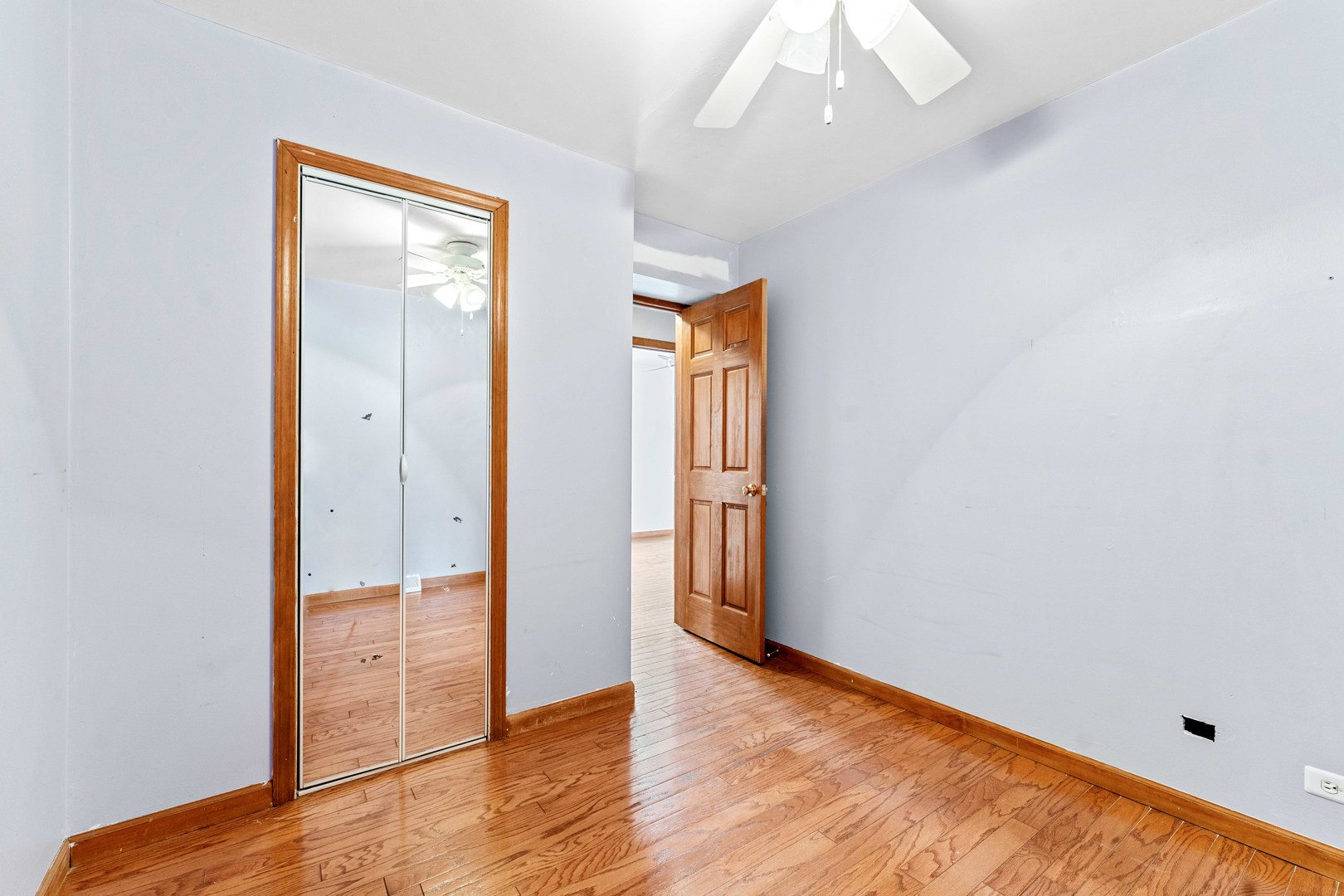 724 Junior Terrace Property Photo 9