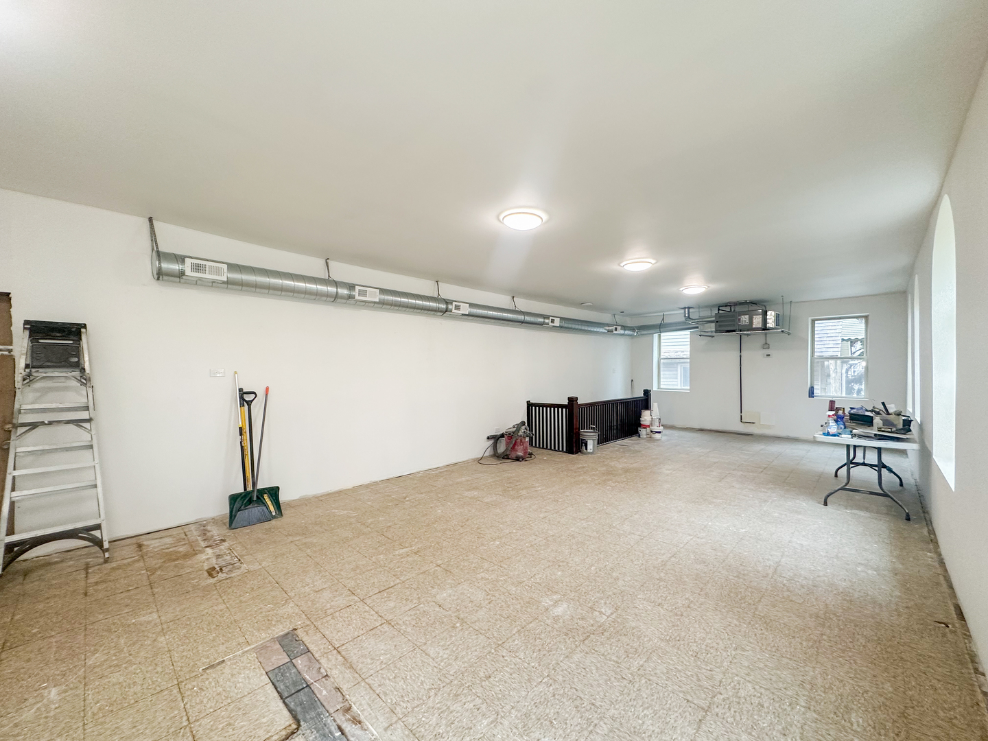 1847 N Kildare Avenue Property Photo 7