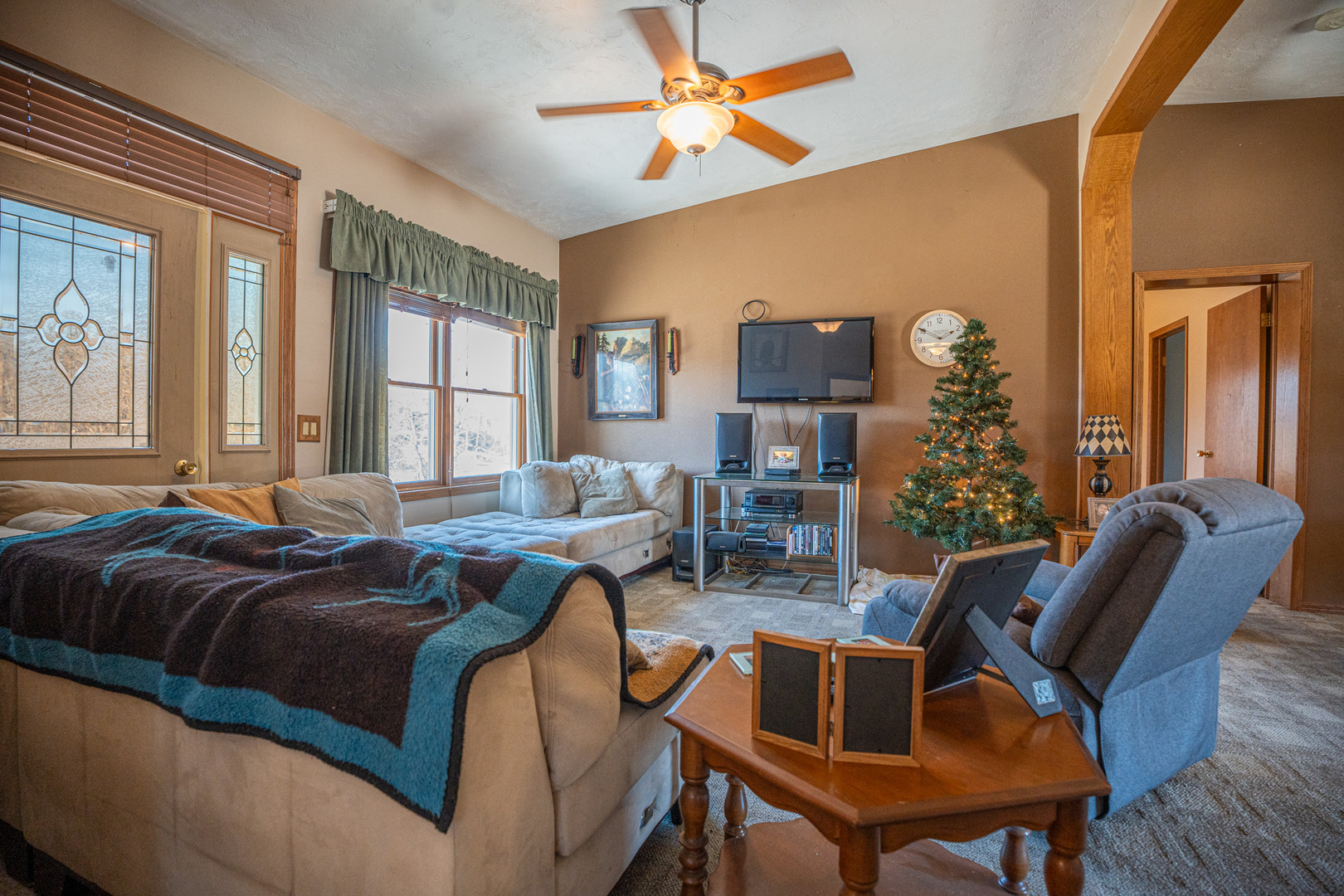 9304 Ellis Road Property Photo 15