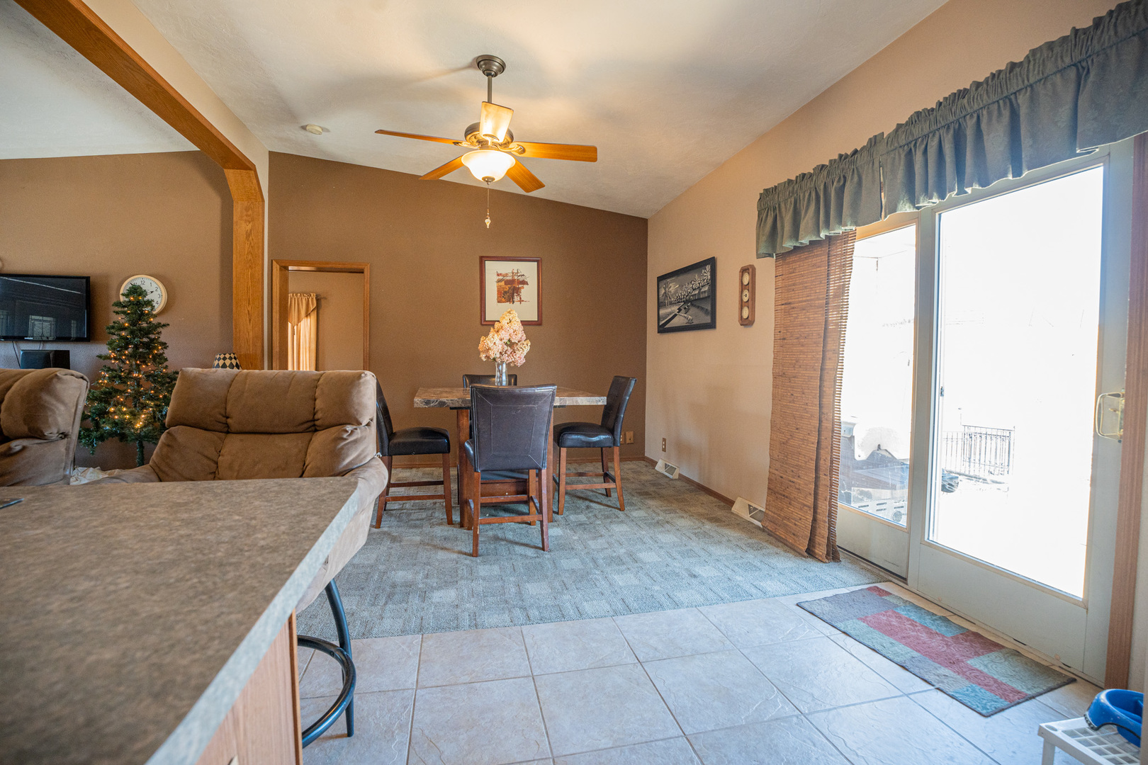 9304 Ellis Road Property Photo 20