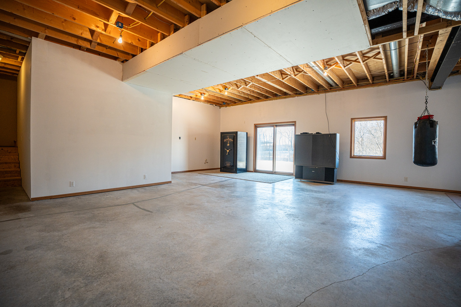 9304 Ellis Road Property Photo 39