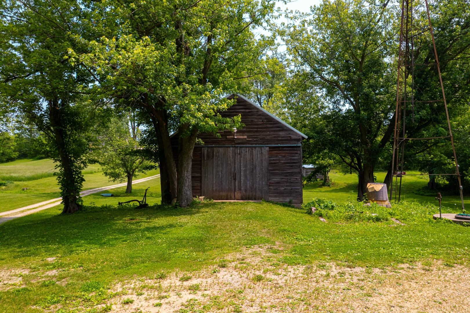 9304 Ellis Road Property Photo 53