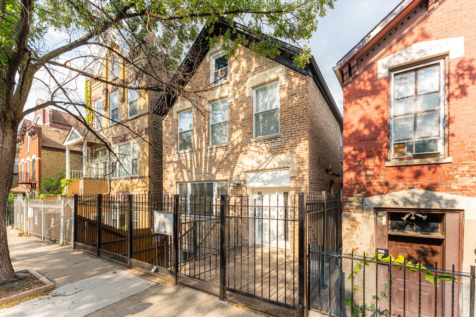 1407 N Bosworth Avenue Property Photo 1
