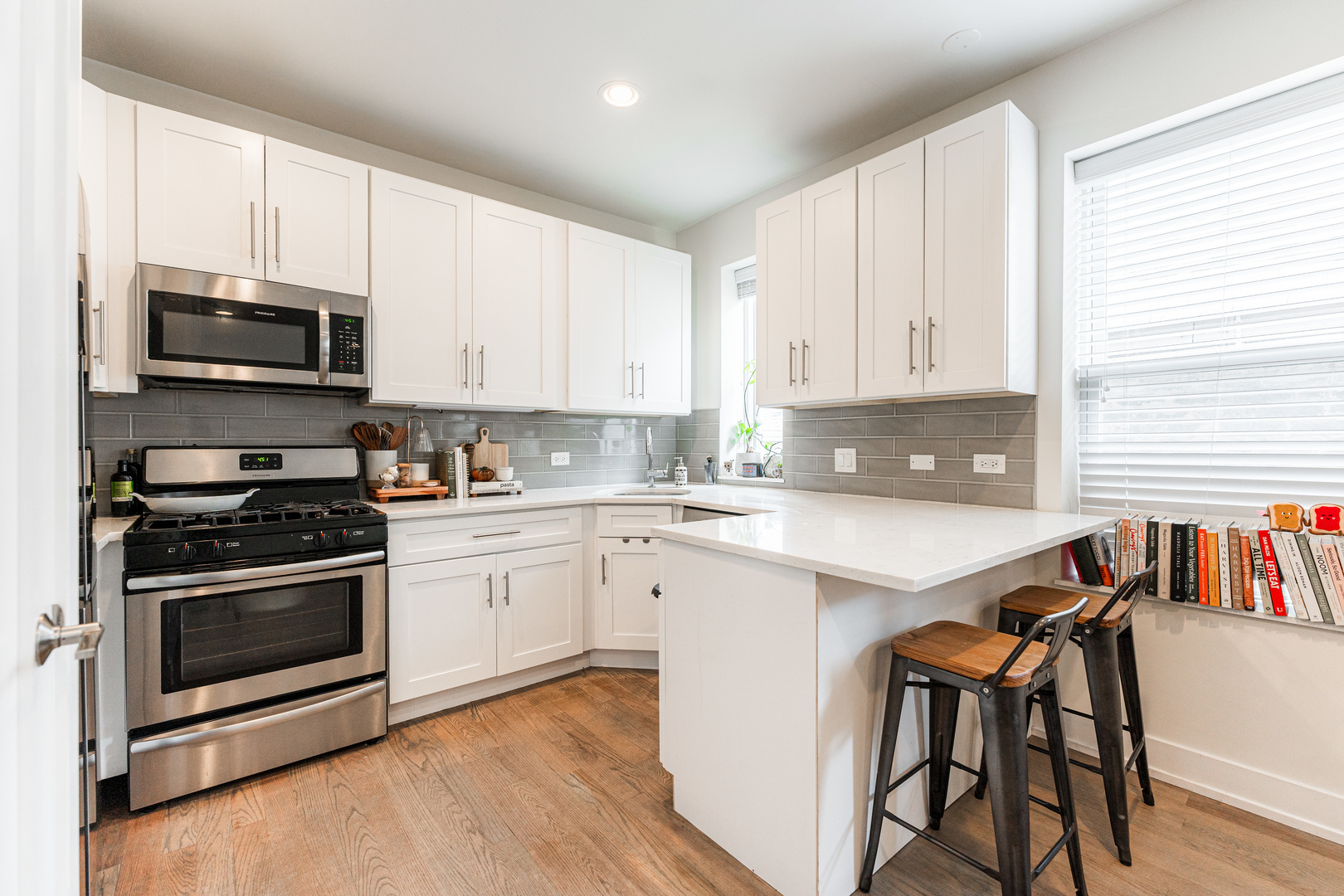 1407 N Bosworth Avenue Property Photo 4