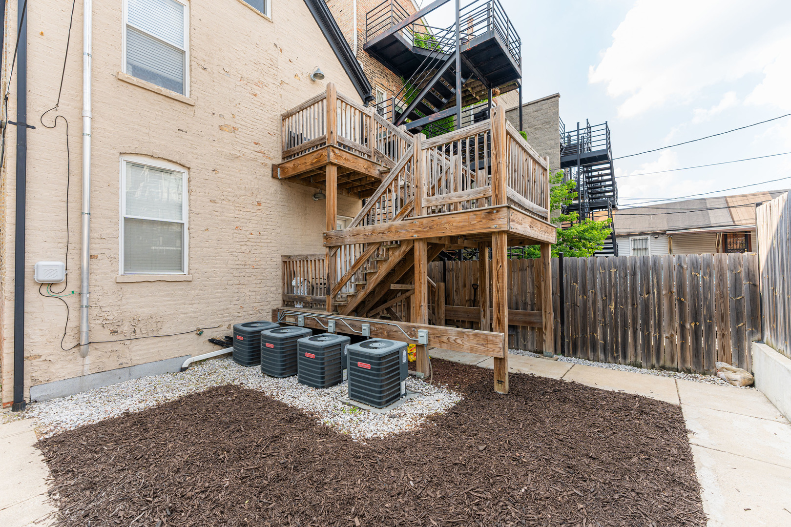 1407 N Bosworth Avenue Property Photo 29