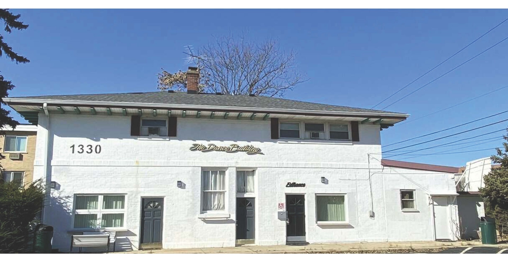 1330 Webford Avenue Property Photo 1