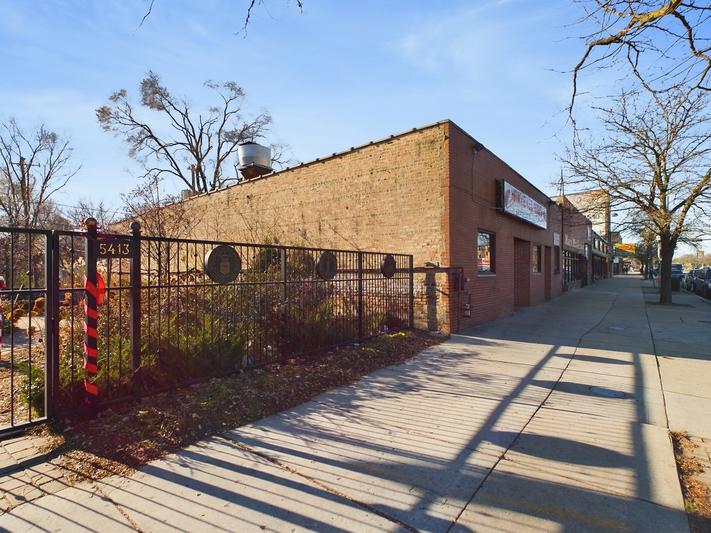 5419 W Madison Street Property Photo 4