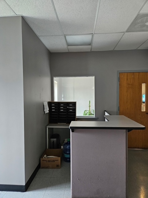 2224 W College Avenue Property Photo 5