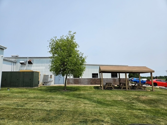 2224 W College Avenue Property Photo 8
