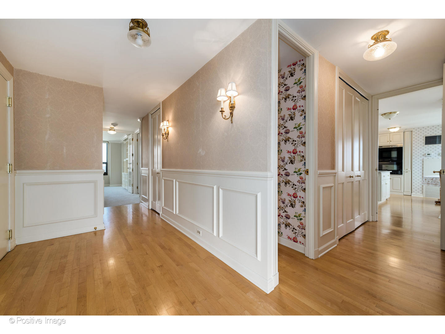 1410 N State Parkway 27a Property Photo 5