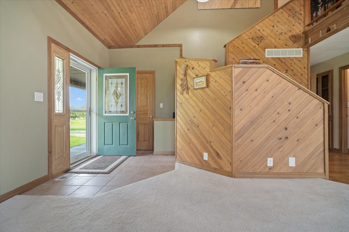 24403 N 750 East Road Property Photo 7