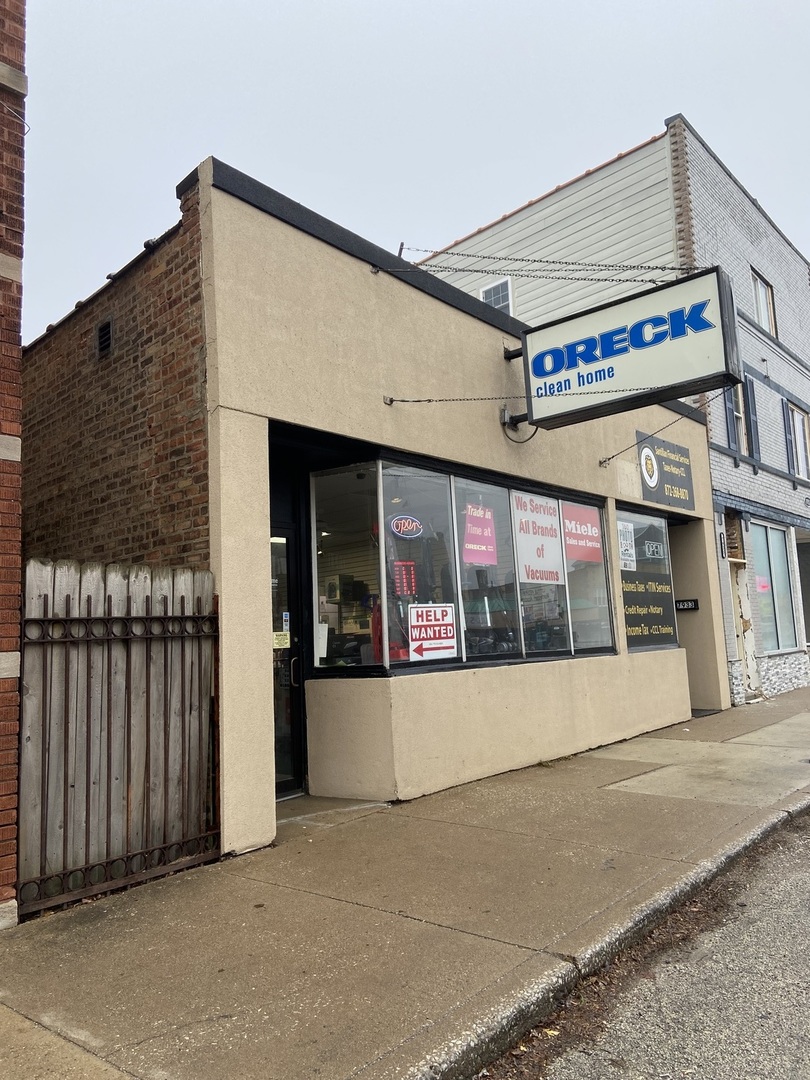 7931 Ogden Avenue Property Photo 3
