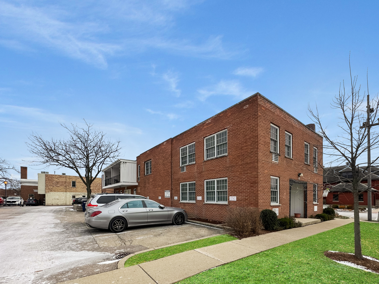 321 James Street Property Photo 8