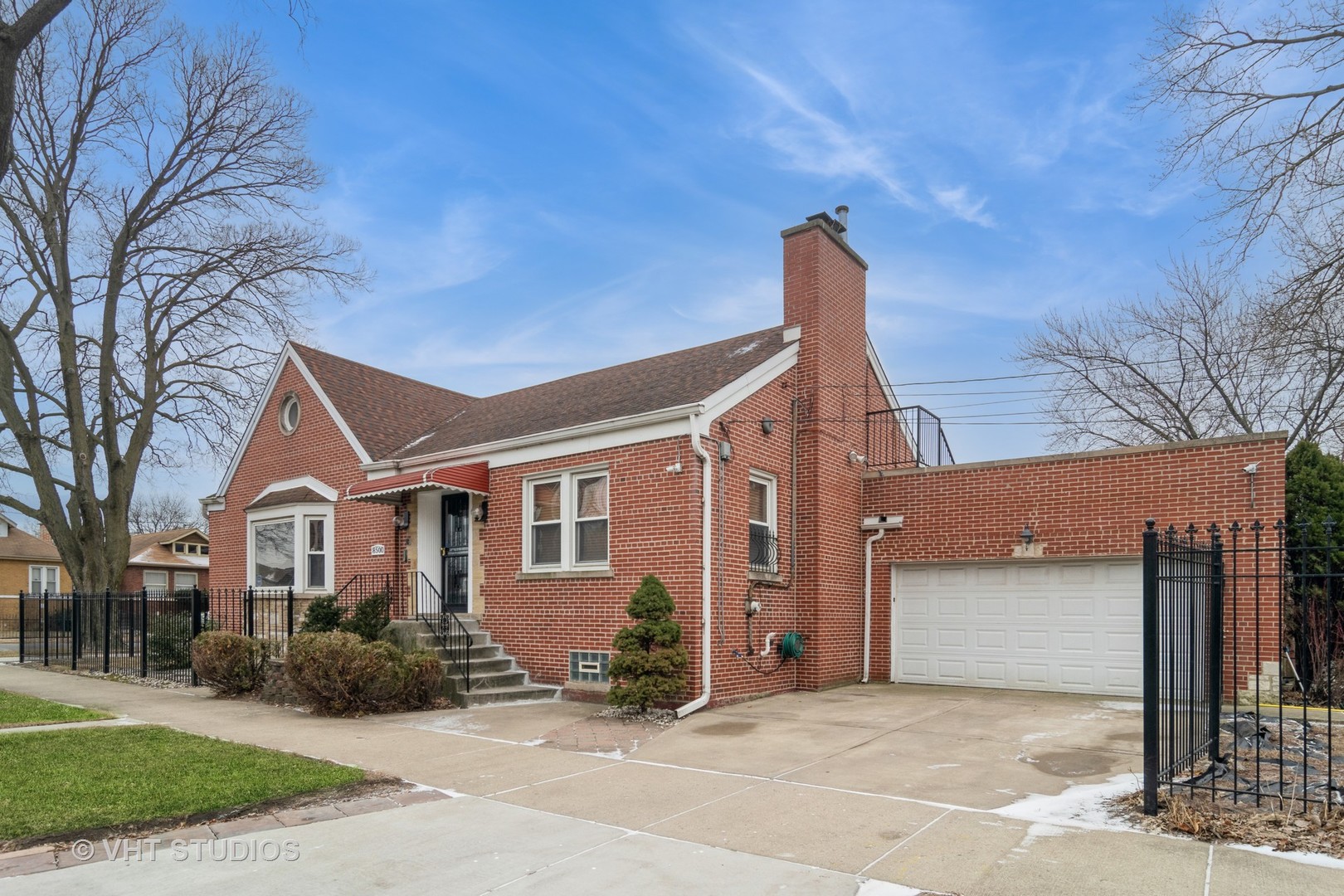 8500 S Euclid Avenue Property Photo