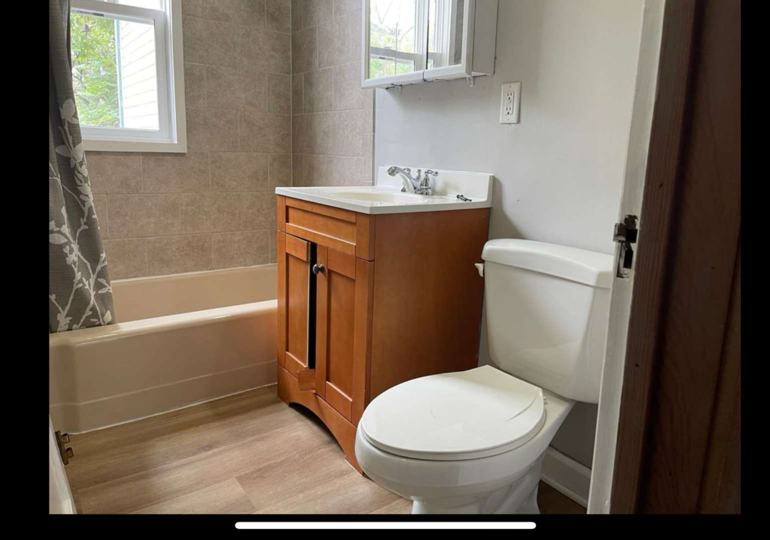 9018 W 123rd Street Property Photo 10