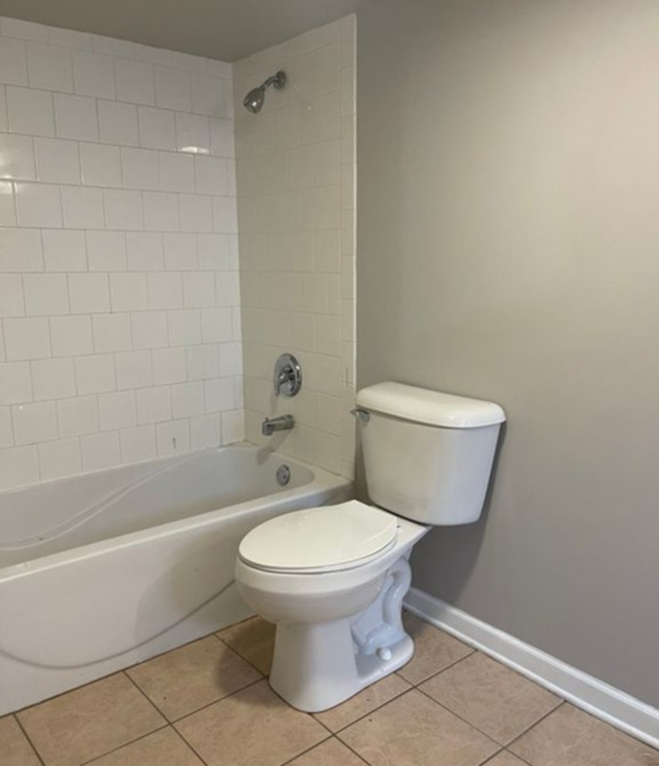 9018 W 123rd Street Property Photo 11
