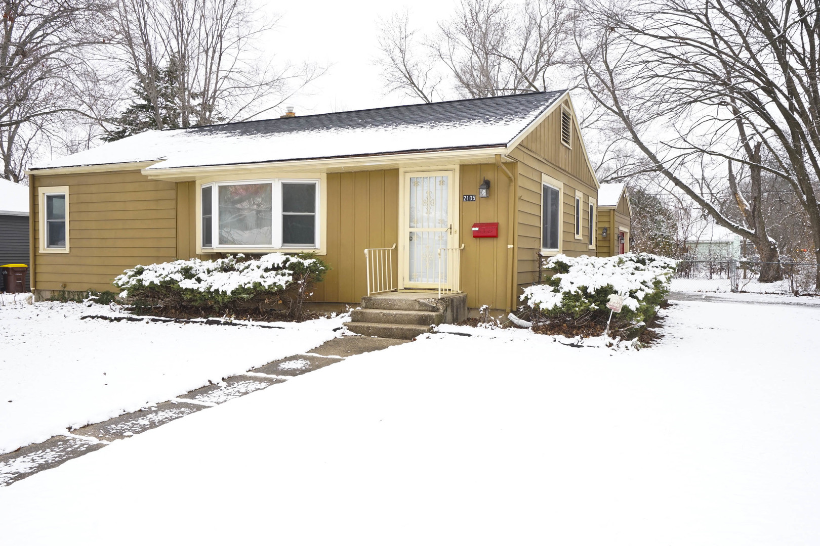 2105 Sharon Avenue Property Photo