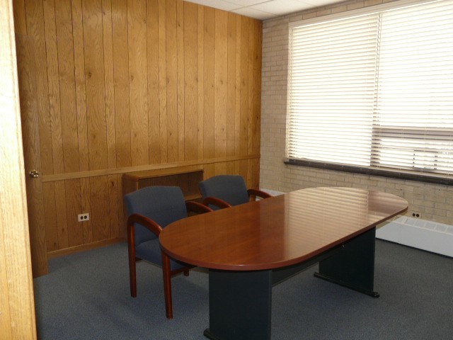 74 E Grand Avenue Property Photo 9