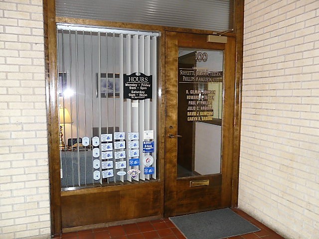74 E Grand Avenue Property Photo 11