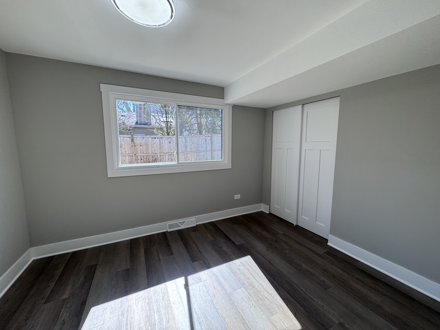 1445 Deerfield Rd Property Photo 6