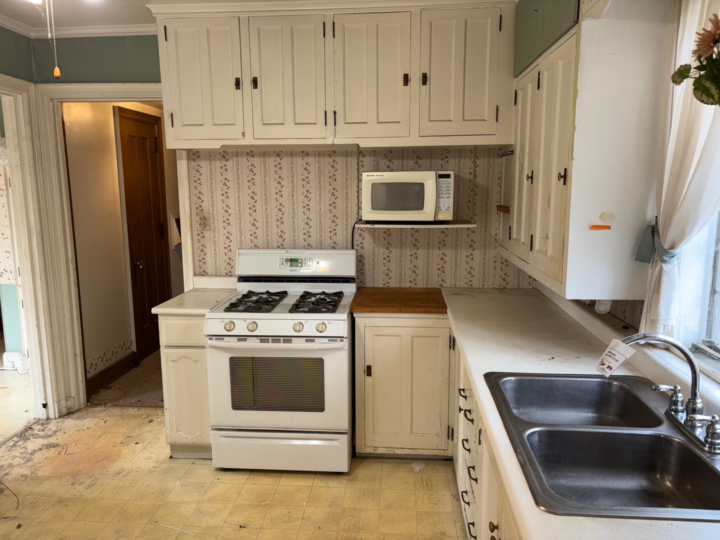 1645 N Vermilion Street Property Photo 20