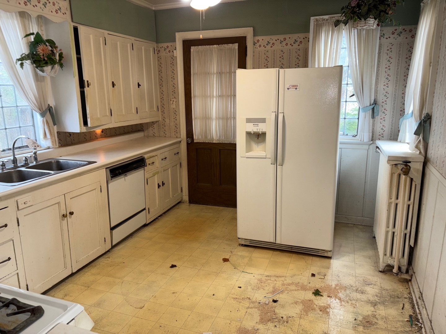 1645 N Vermilion Street Property Photo 22