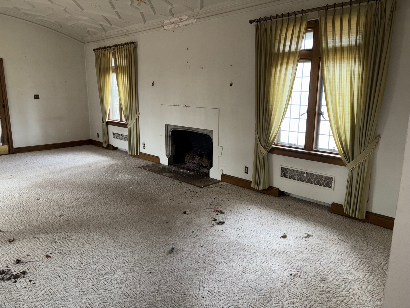 1645 N Vermilion Street Property Photo 33