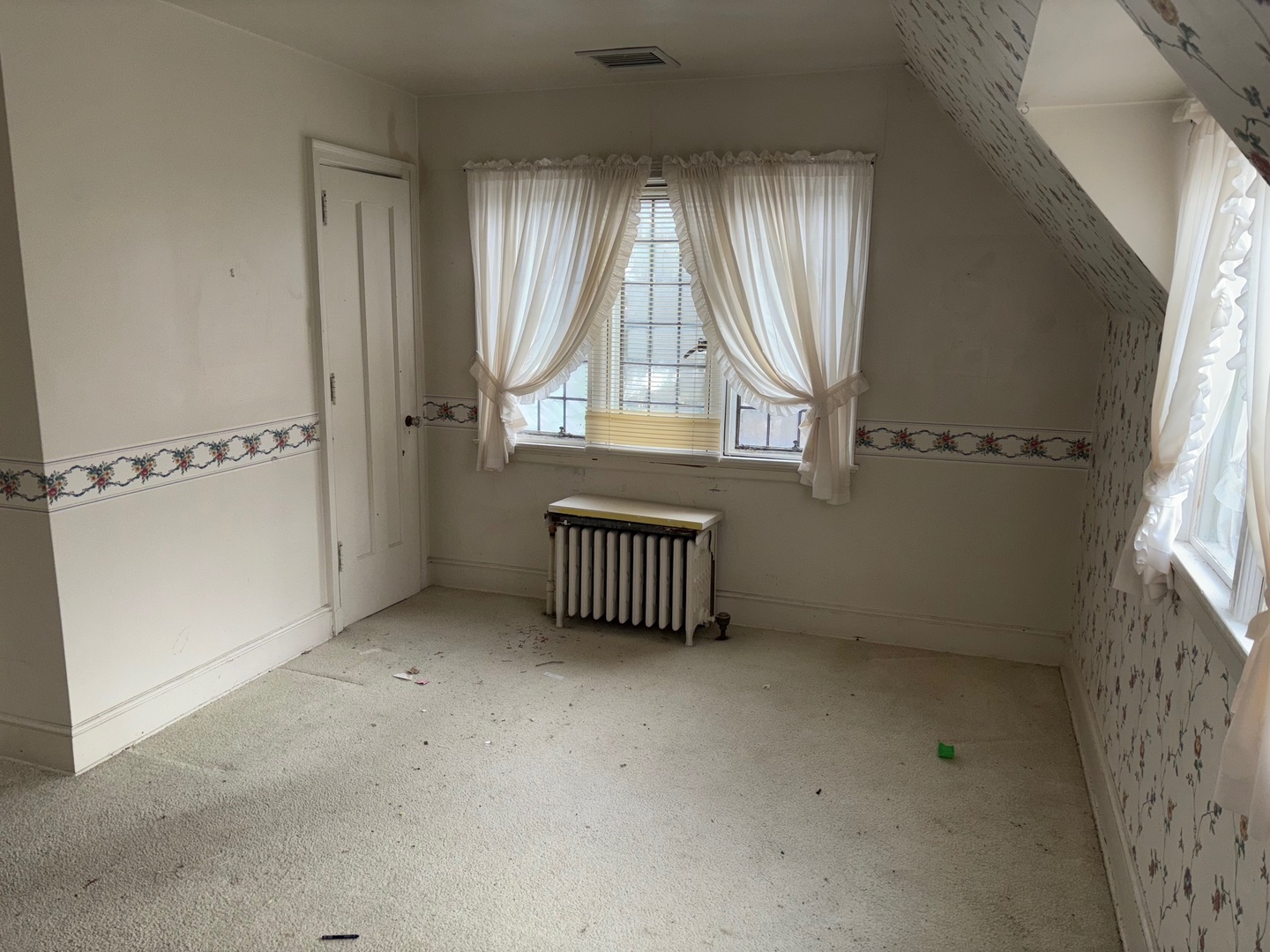 1645 N Vermilion Street Property Photo 52