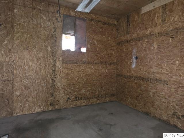 10 Main Street Property Photo 8