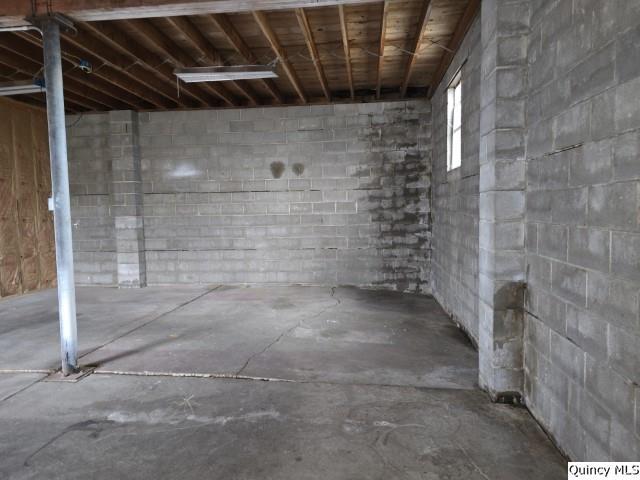 10 Main Street Property Photo 9