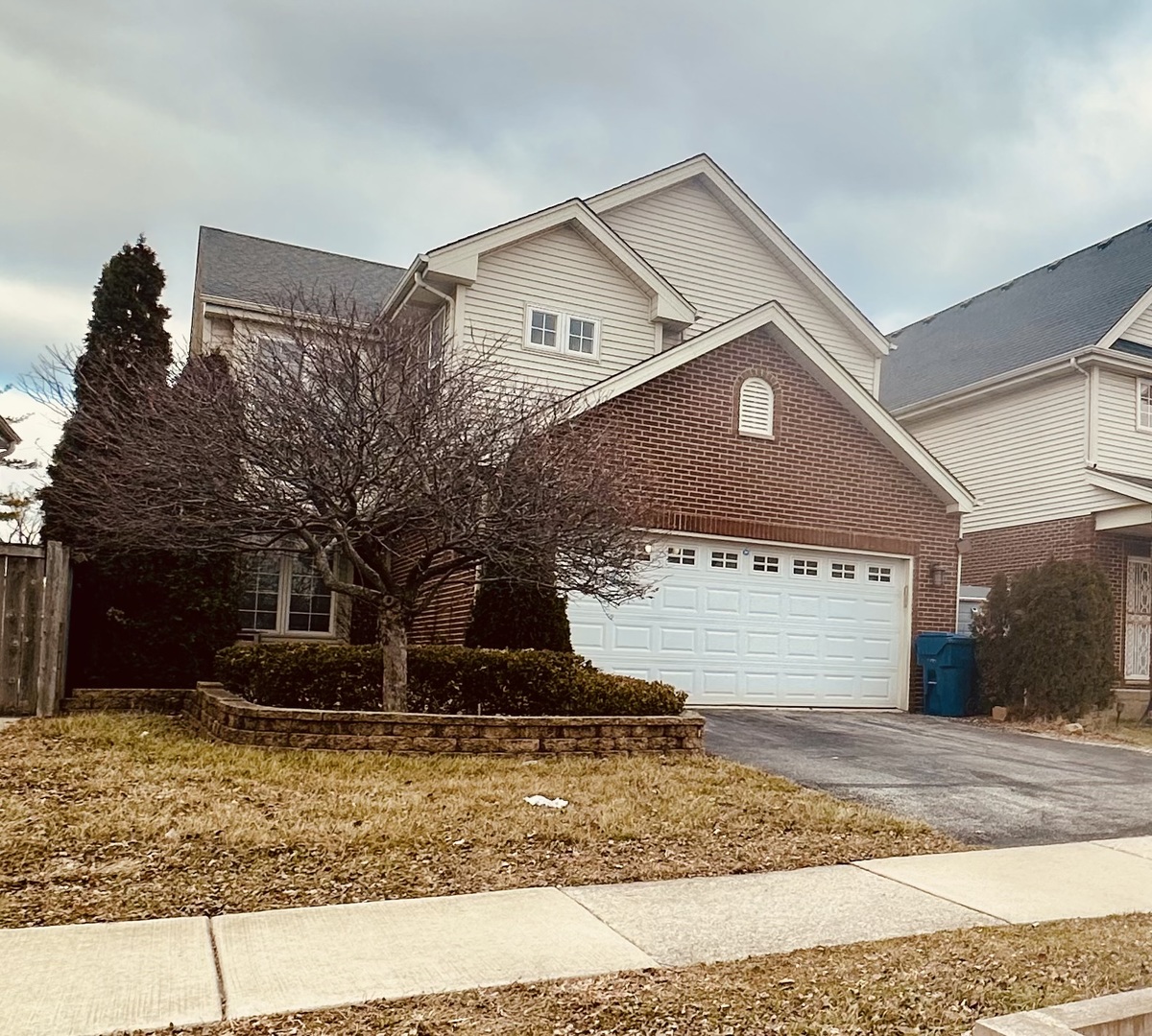 6304 W 99th Street Property Photo