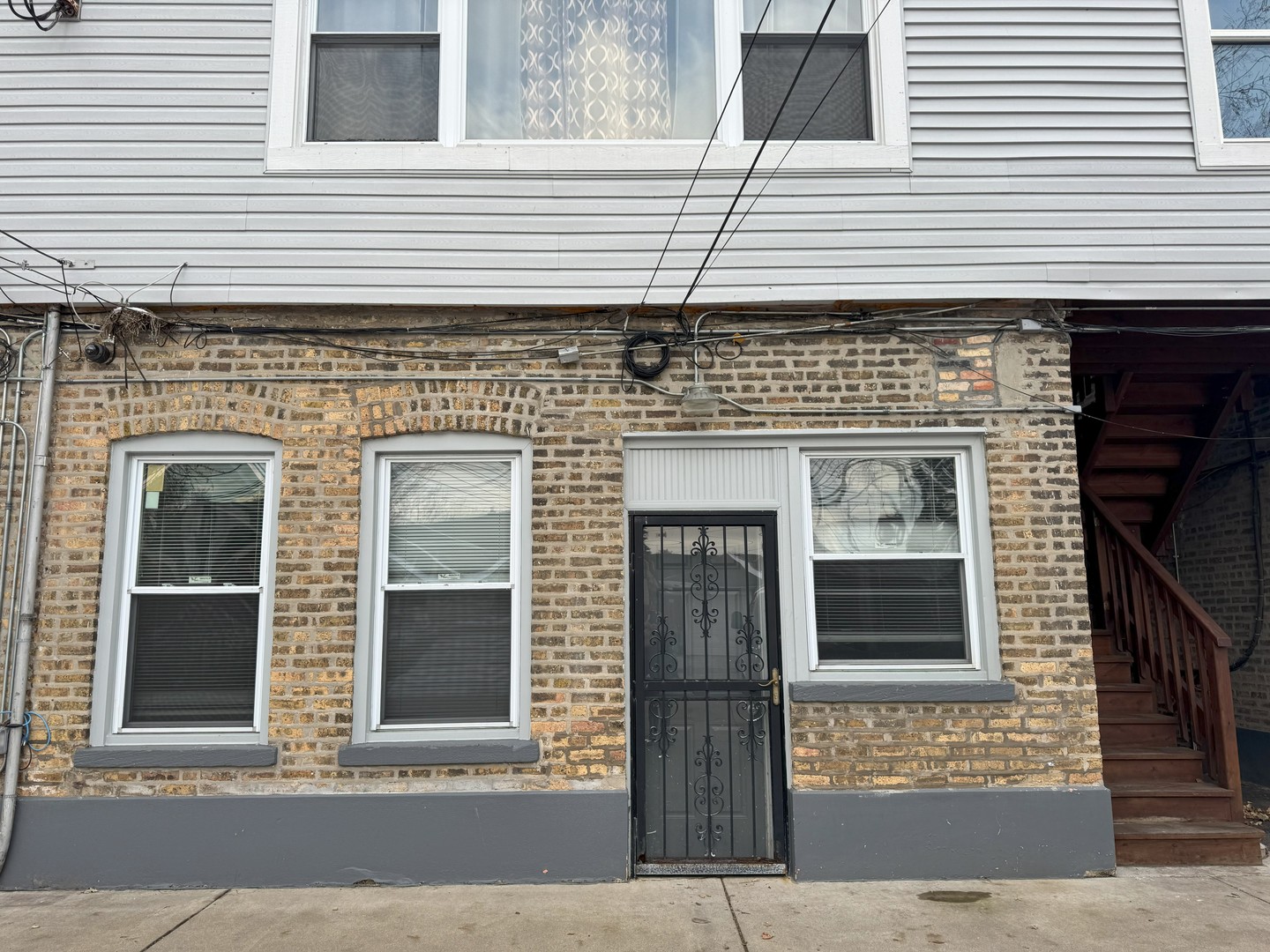 5814 W Higgins Avenue Property Photo 11