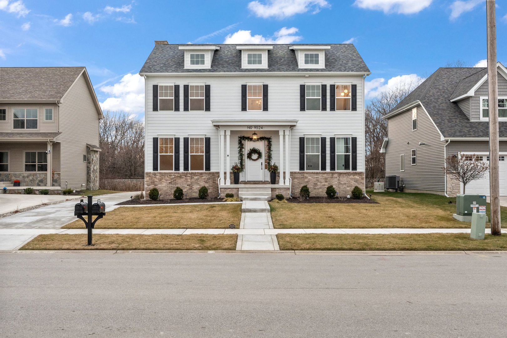 9524 Hook Street Property Photo