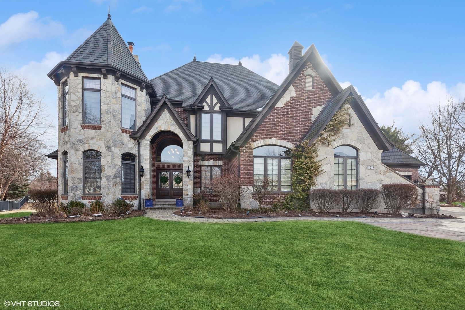 Cotswold Estates Real Estate Listings Main Image