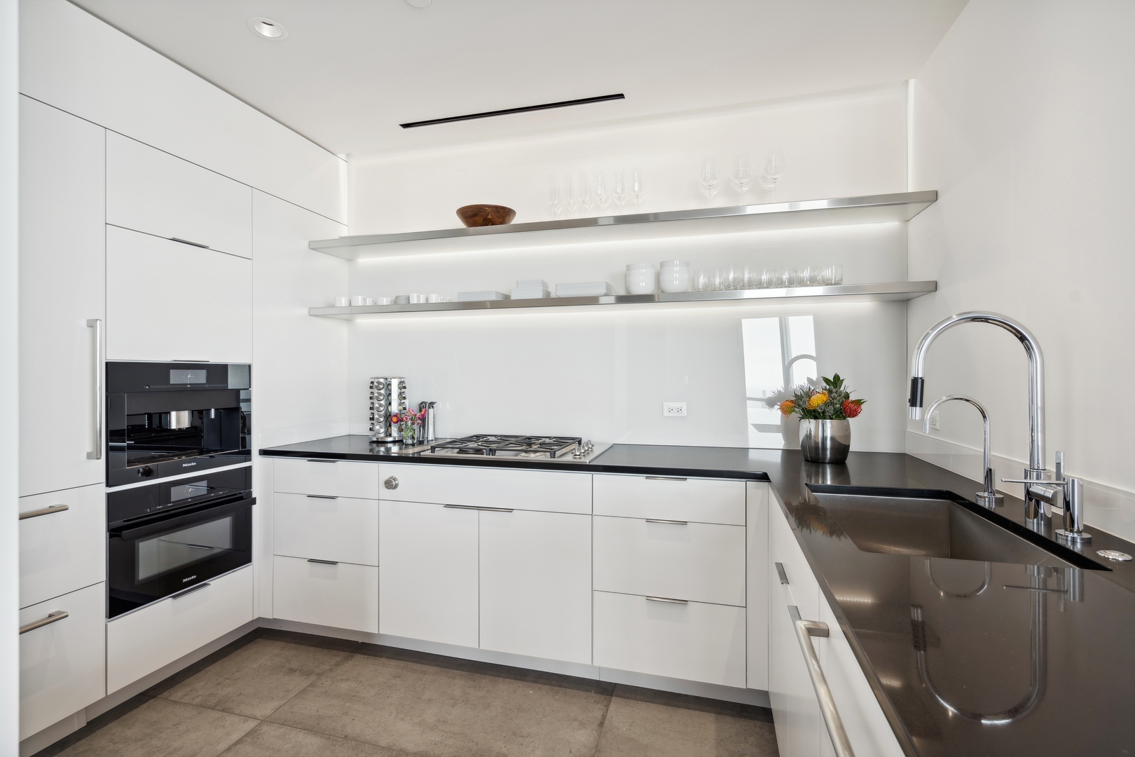 401 N Wabash Avenue 84f Property Photo 10