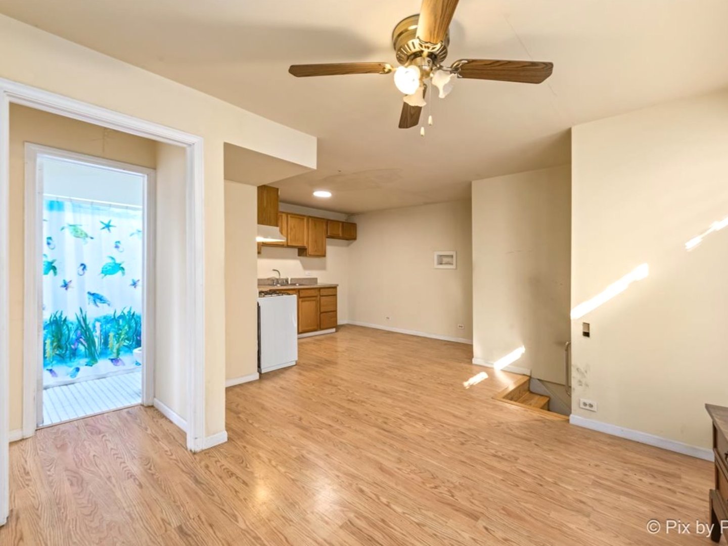 8304 S Kedzie Avenue Property Photo 3