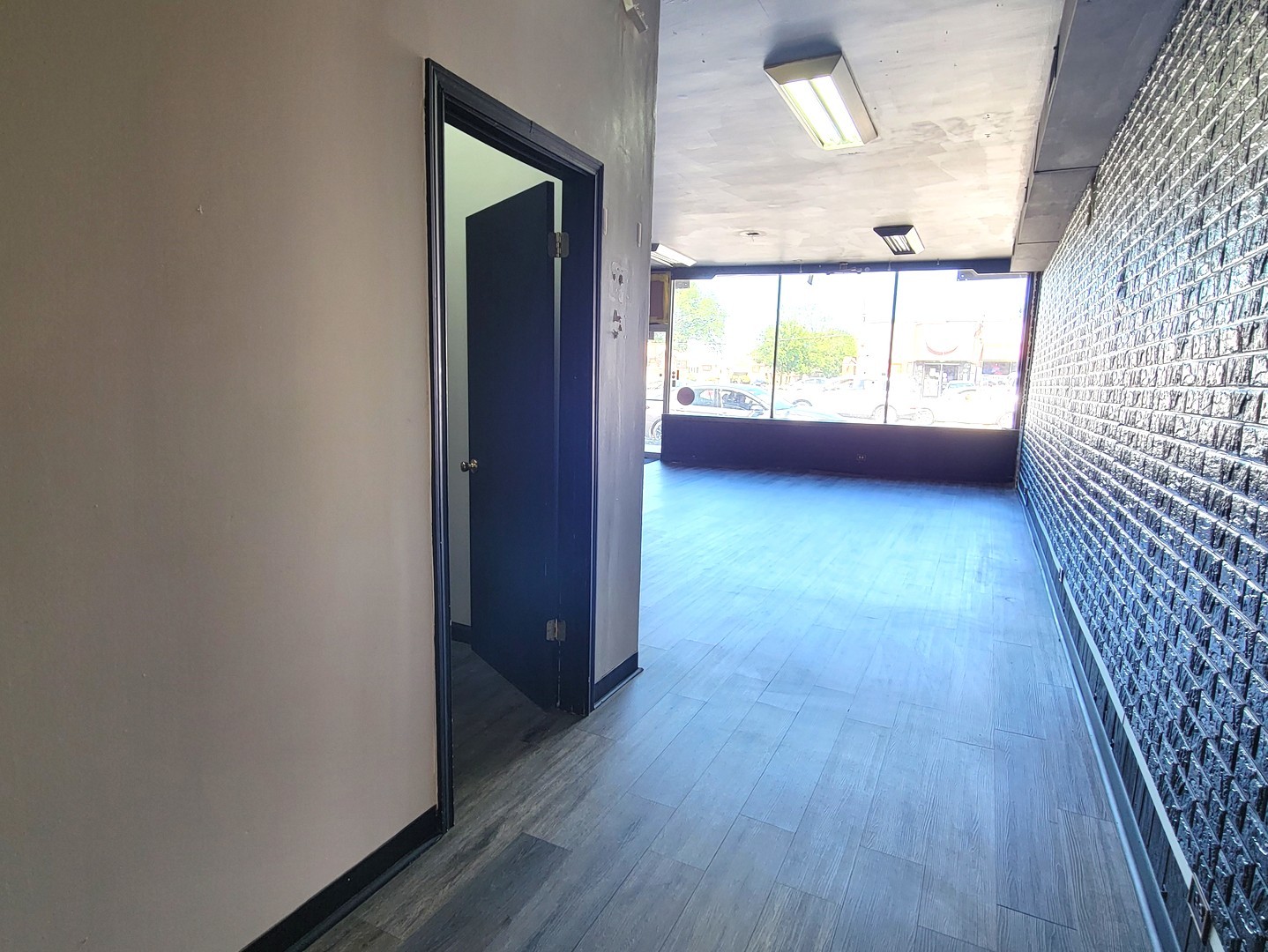 8304 S Kedzie Avenue Property Photo 6