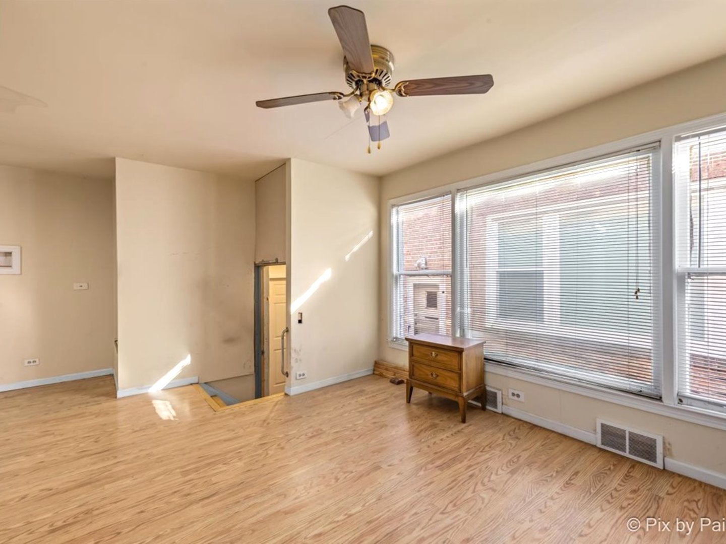 8304 S Kedzie Avenue Property Photo 11