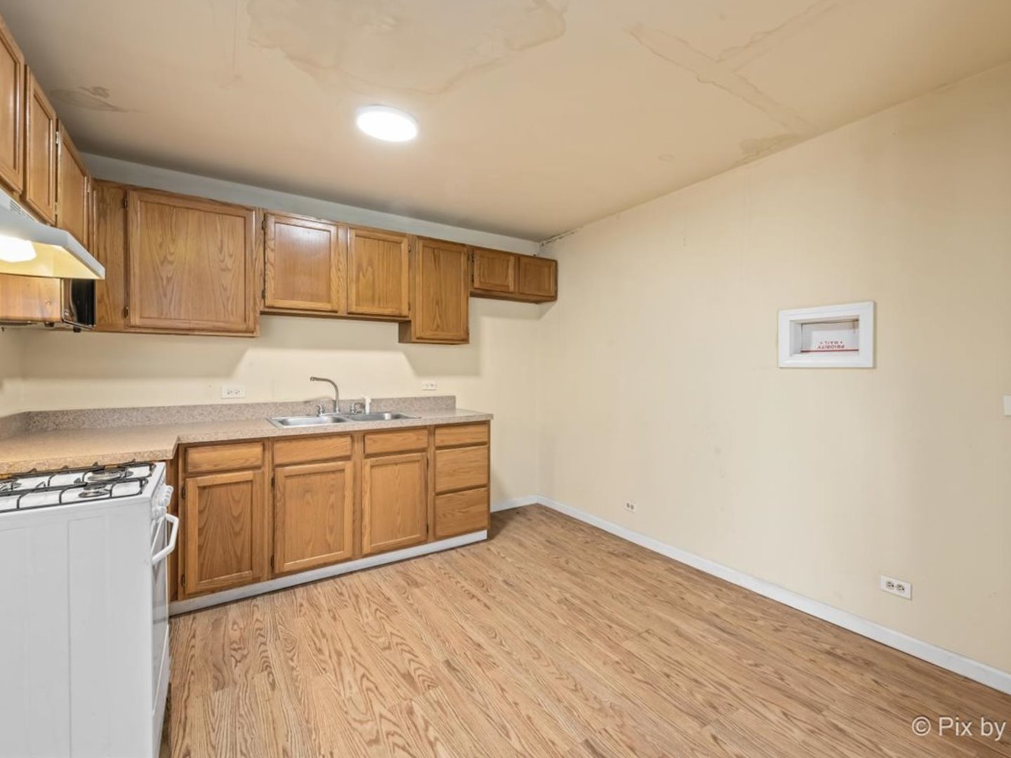 8304 S Kedzie Avenue Property Photo 15