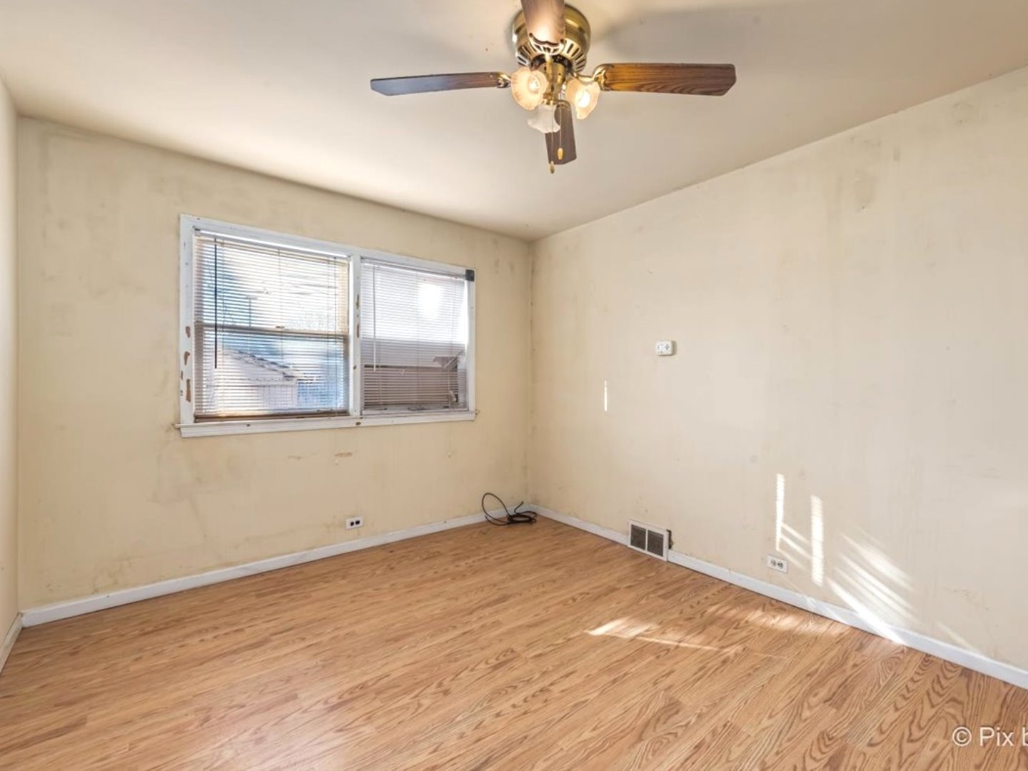 8304 S Kedzie Avenue Property Photo 16