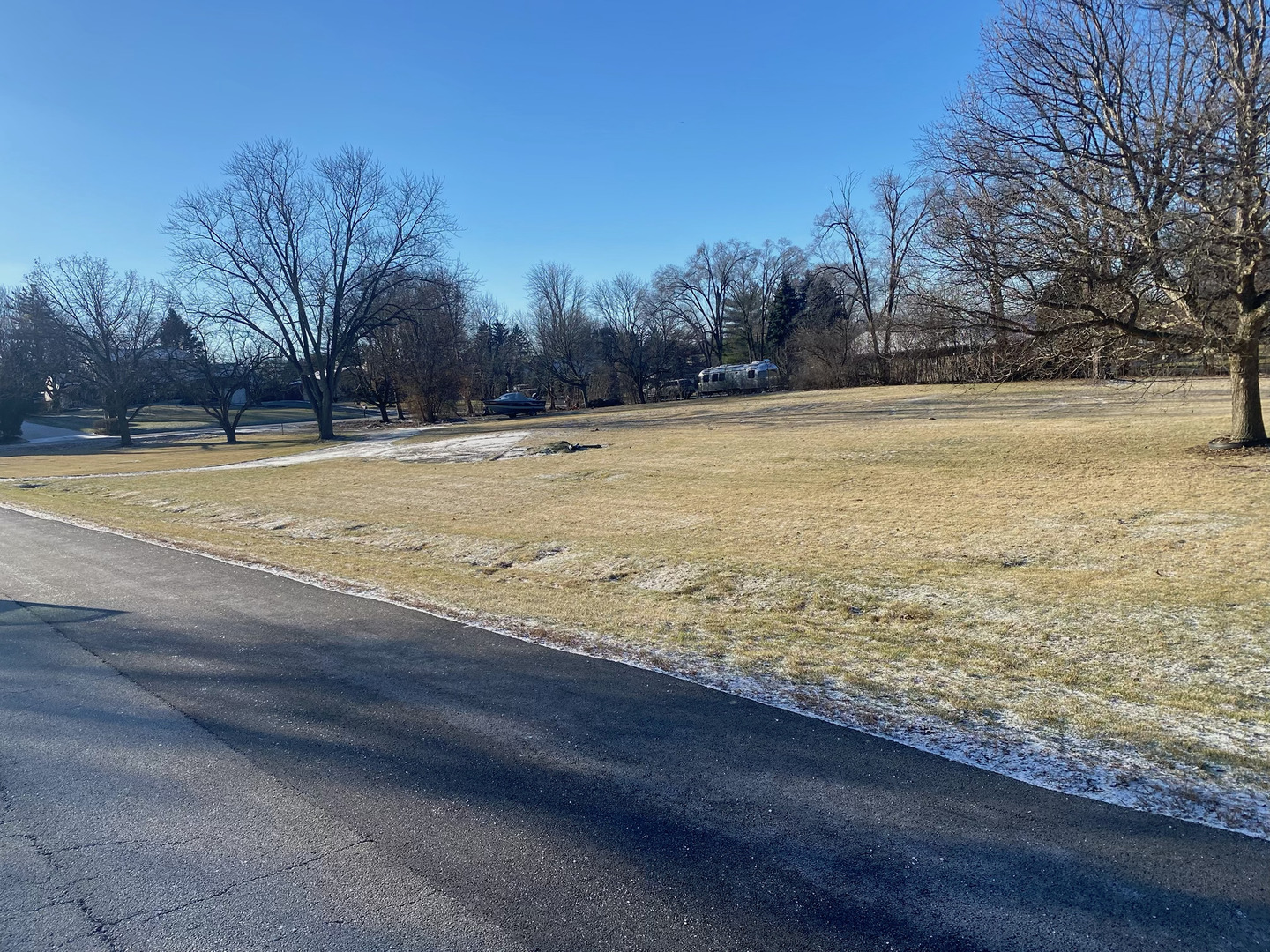 22w424 Broker Road Property Photo