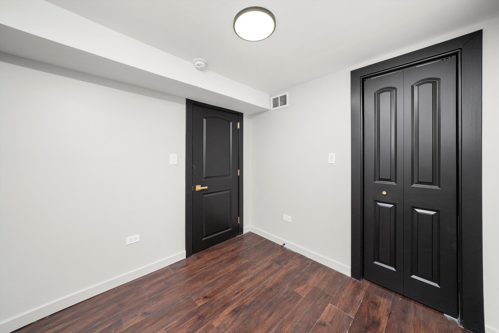 233 N Lorel Avenue Property Photo 19