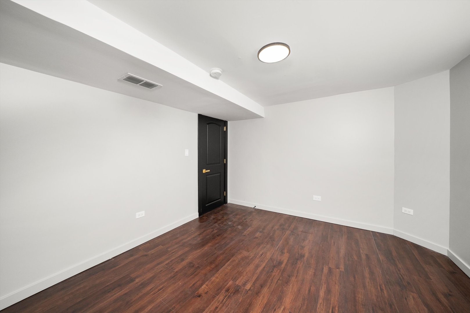 233 N Lorel Avenue Property Photo 20